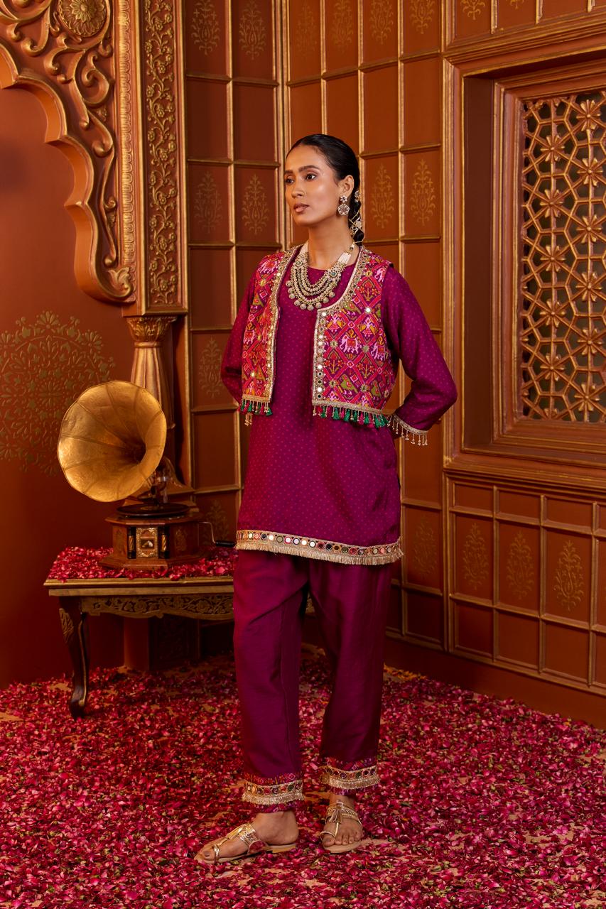 Patola Noor Set