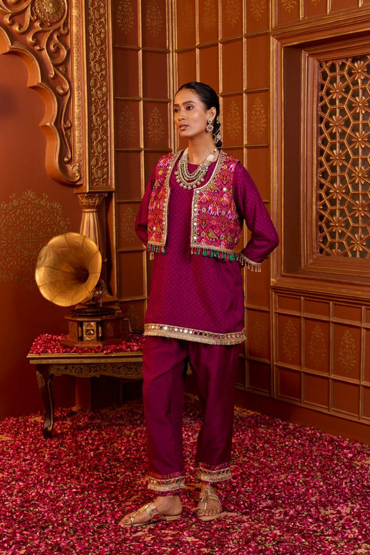 Patola Noor Set